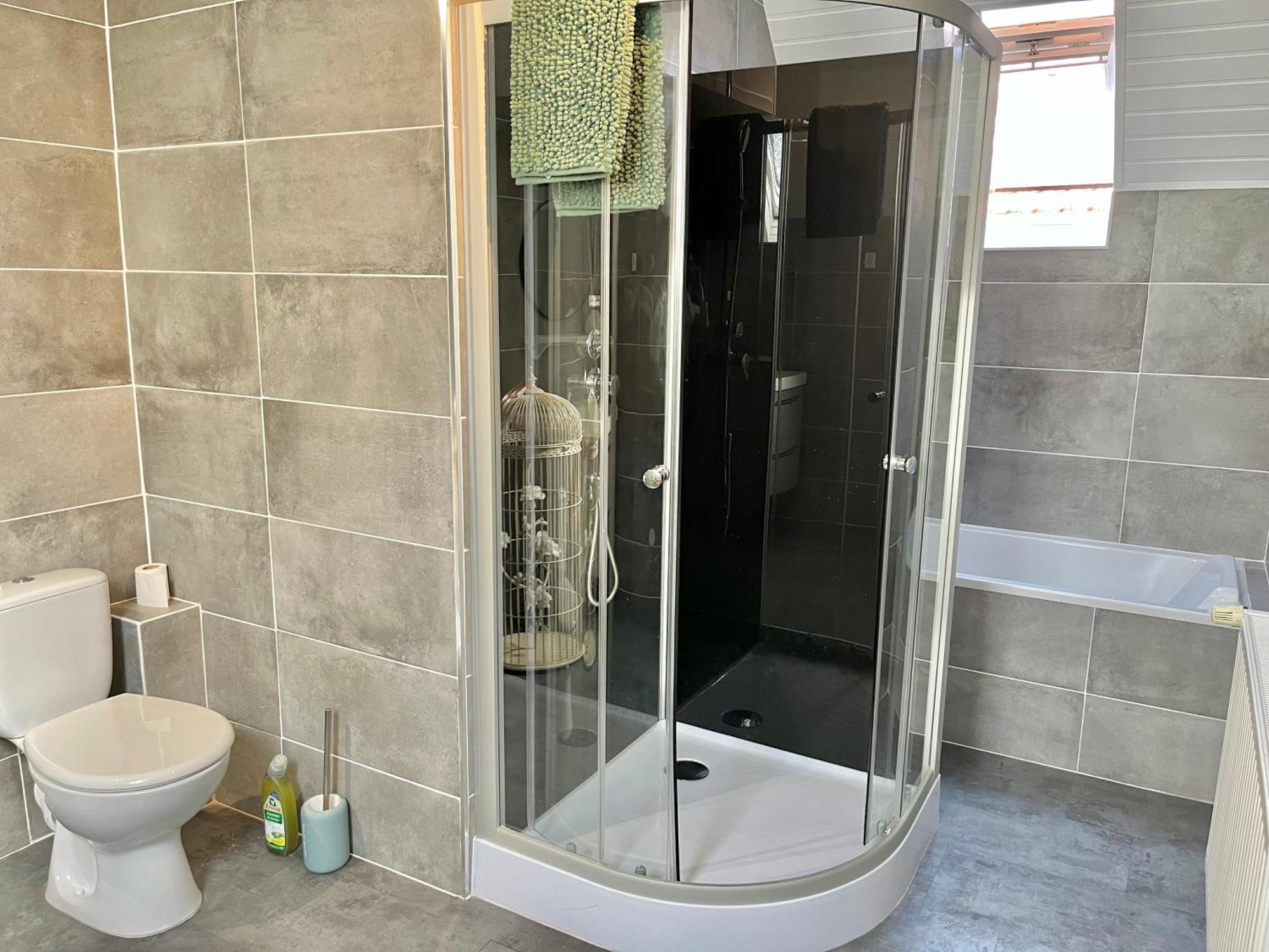 Etage Entier Prive, 45M2 Chez Regine Villa Schiltigheim Exterior photo